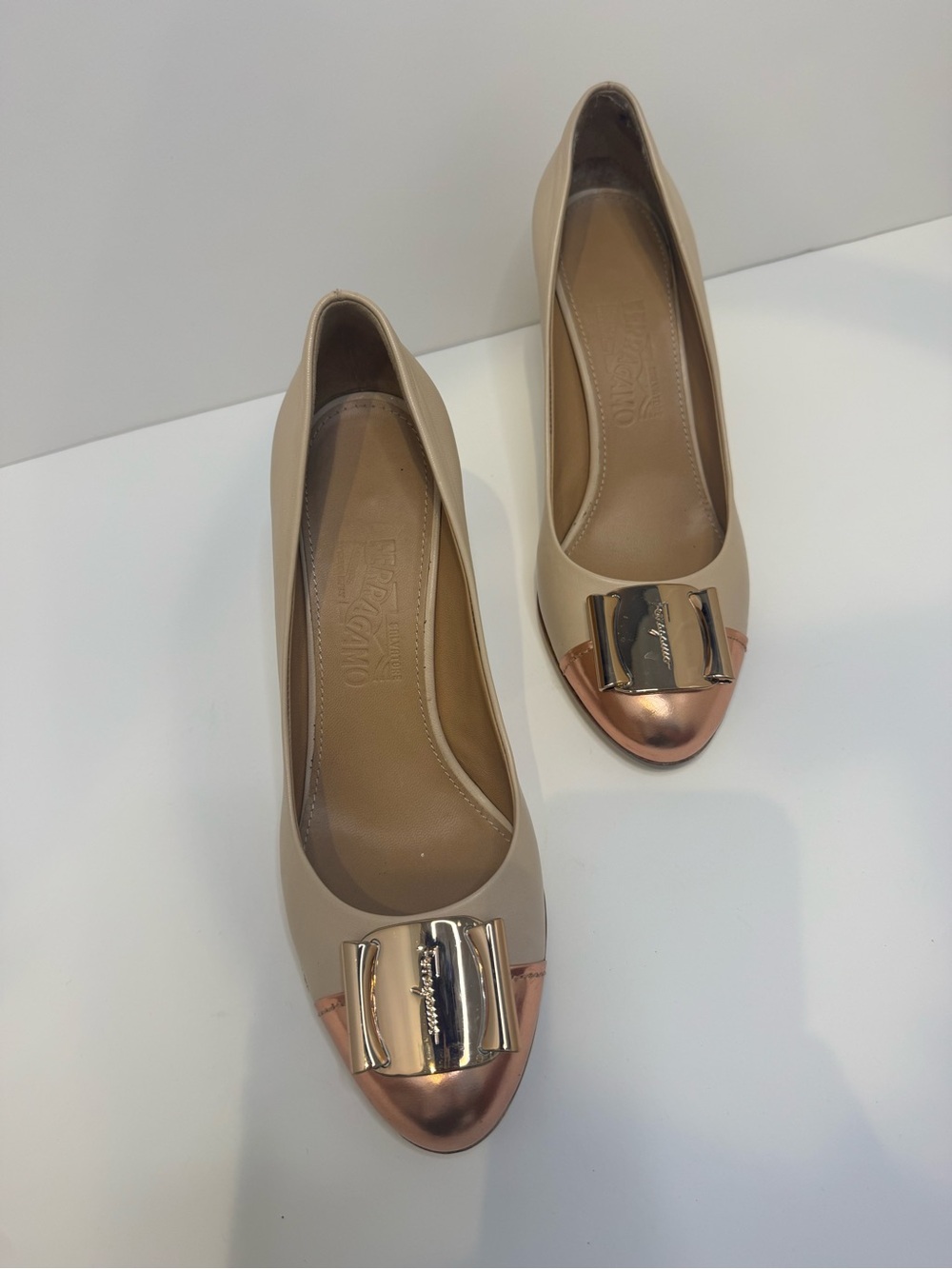 Salvatore Ferragamo Beige Flats with Rose Gold Toe and Gold Plaque - Picture 6 of 8